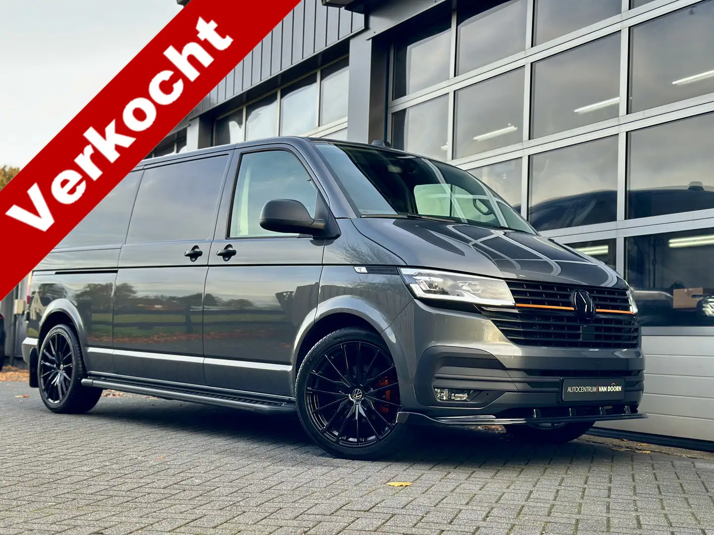 Volkswagen T6.1 Transporter 2.0 TDI 150pk | DSG | Automaat | Exlusive | Lang | Gris - 1