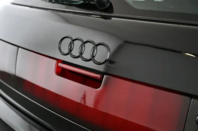 Audi RS2 view 13