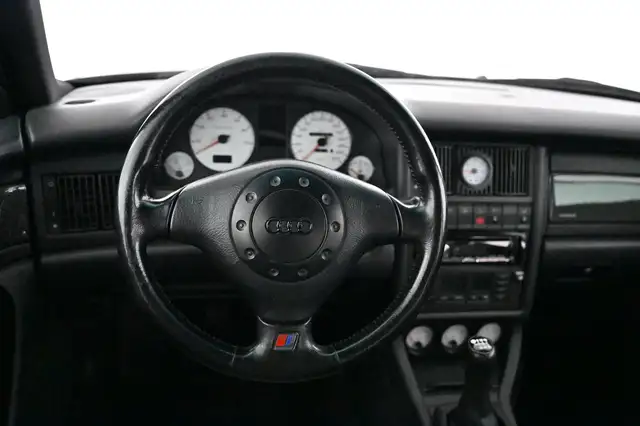 Audi RS2 view 21