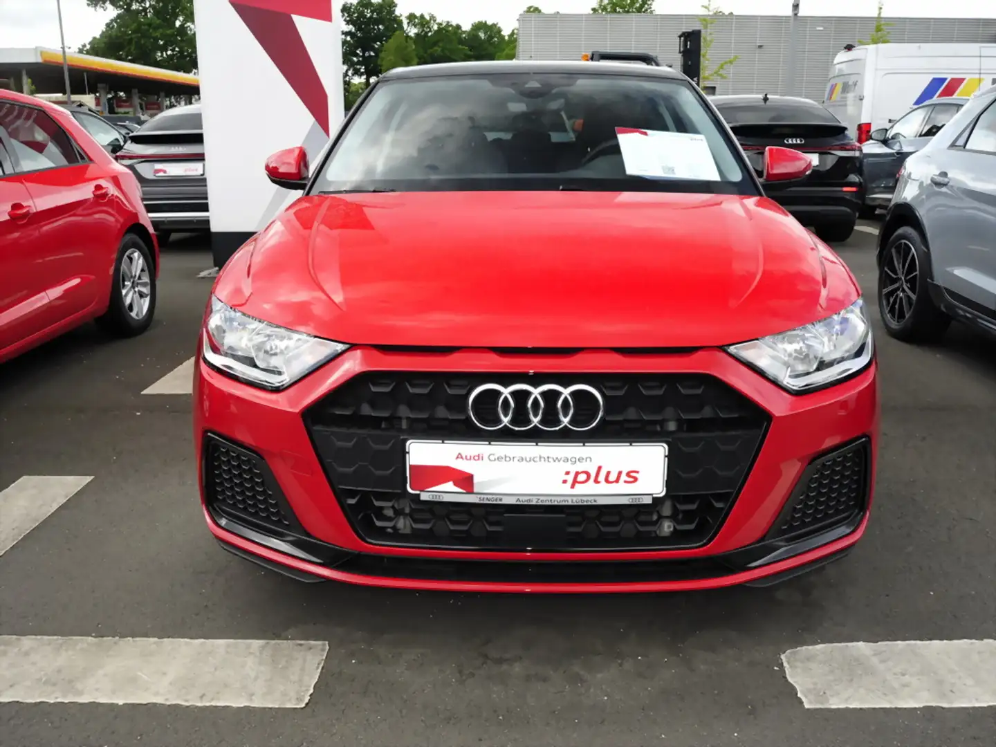 Audi A1 Sportback 25 TFSI advanced S tronic ACC Rot - 2