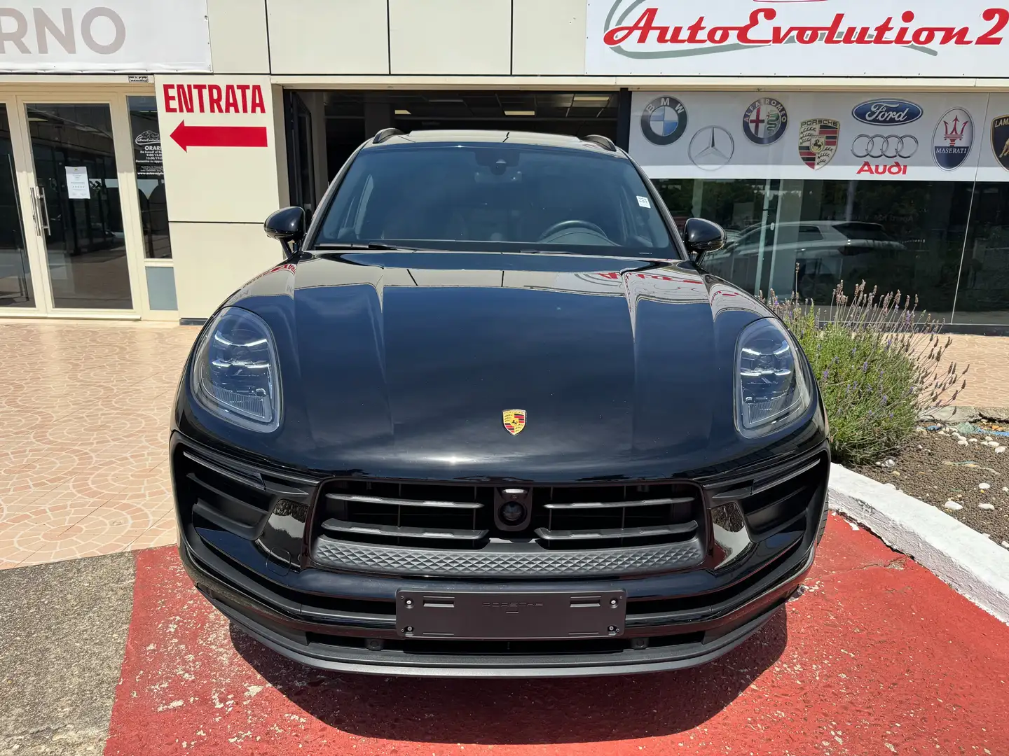 Porsche Macan 2.0 265cv pdk PRONTA CONSEGNA Nero - 2