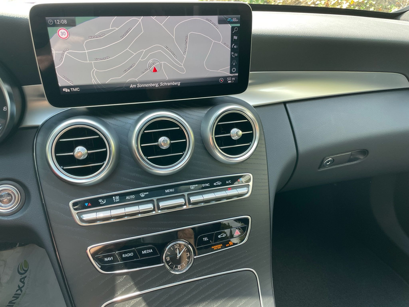 Mercedes-Benz C 400 4Matic T 9G-TRONIC — photo 11