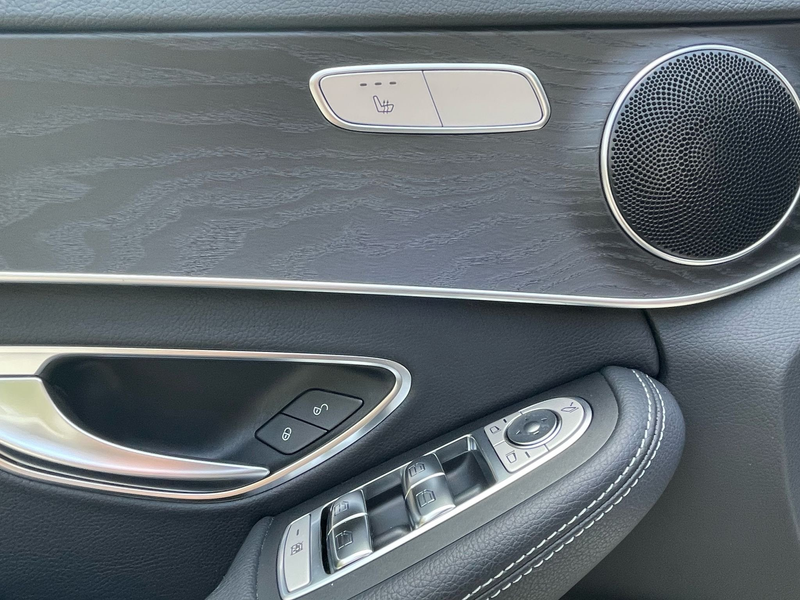 Mercedes-Benz C 400 4Matic T 9G-TRONIC — photo 12