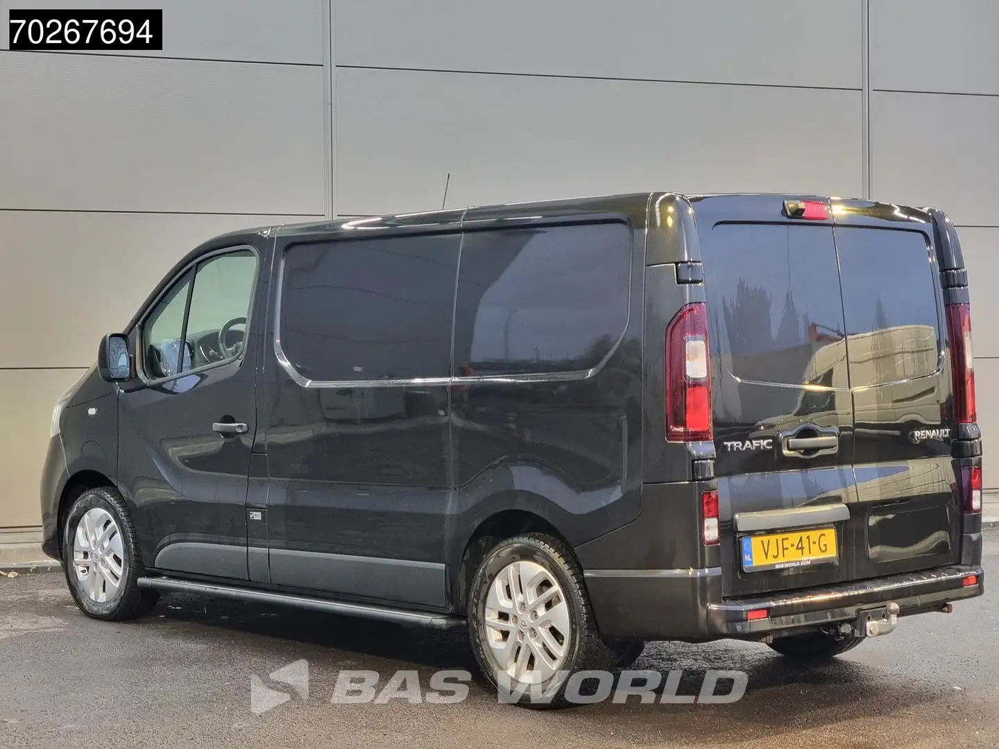 Renault Trafic 145pk Automaat L1H1 Euro6 LED Navi Camera Trekhaak Wit - 2