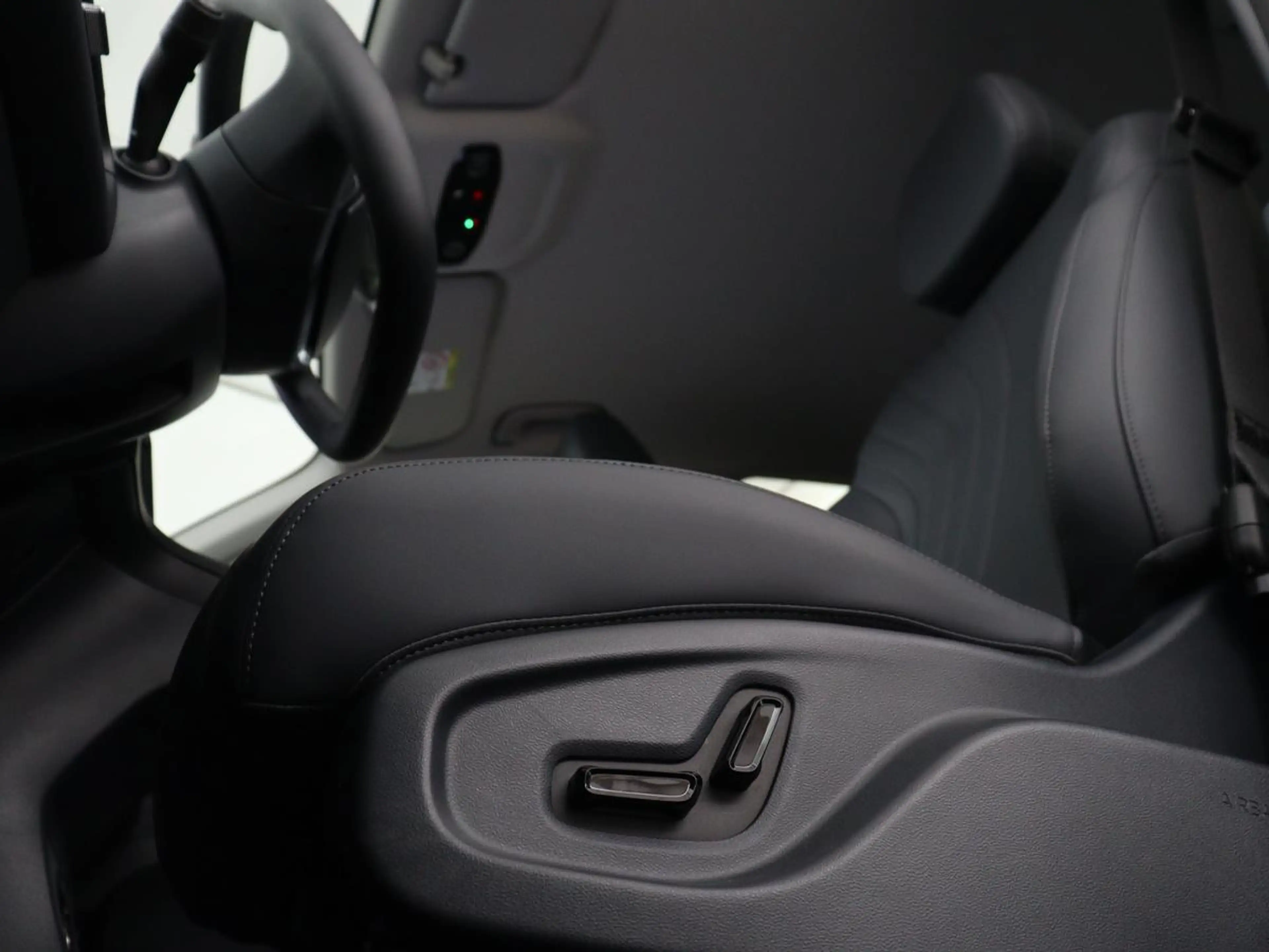 Geely Starray EM-i 1.5 Pro | Leder | Adaptive cruise | Carplay | Full — photo 6