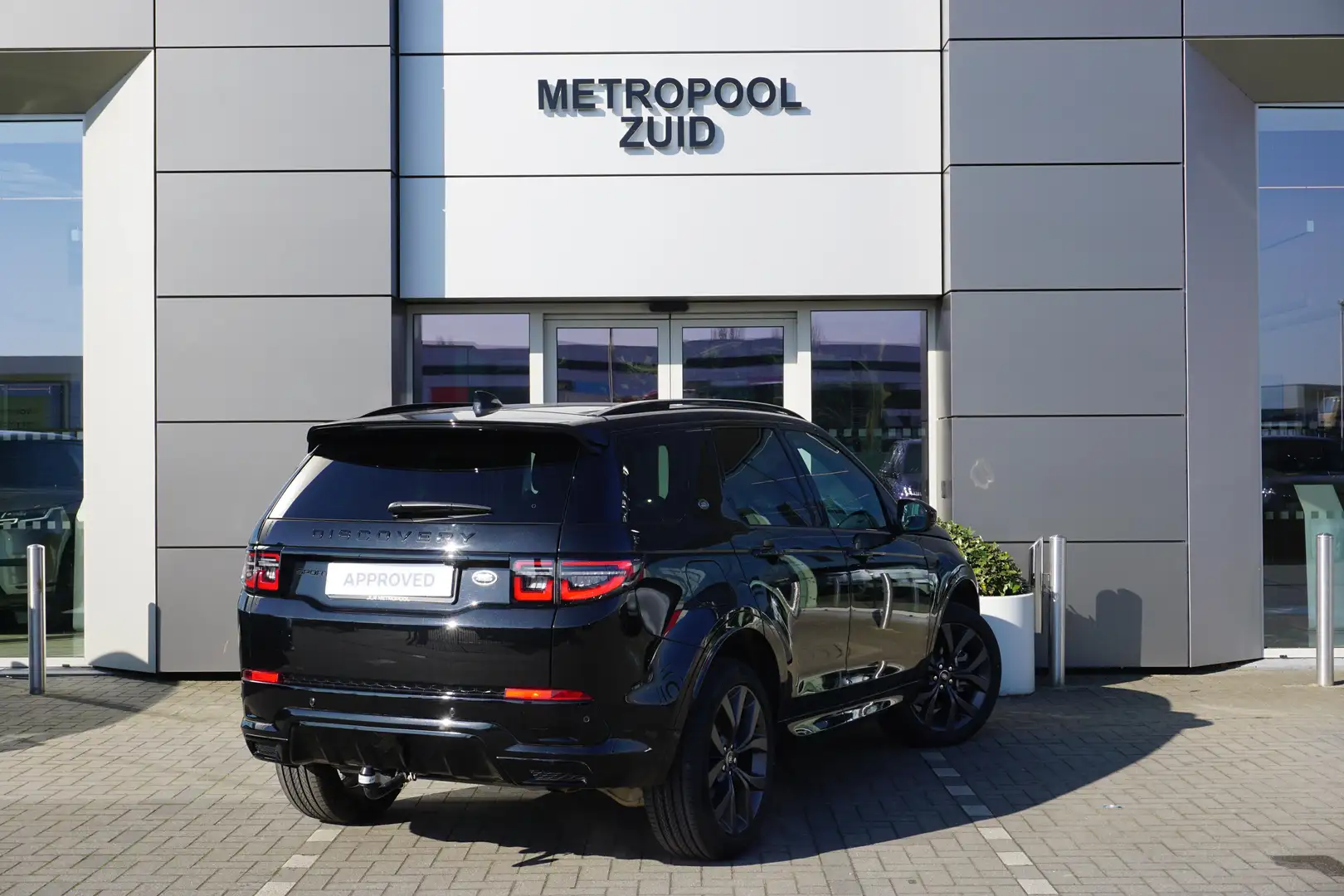 Land Rover Discovery Sport P200 R-Dynamic SE Negru - 2