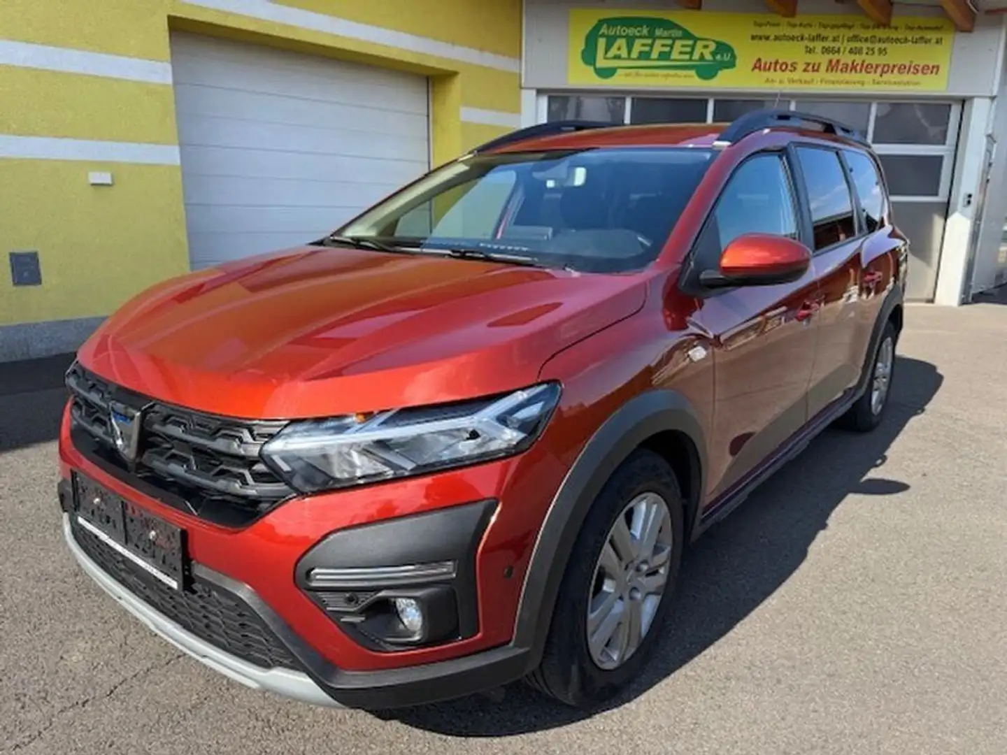 Dacia Jogger Expression TCe 110 -nur 26700km  7-Sitzer! Rot - 2