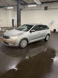 Rapid 1.6 TDI Ambition