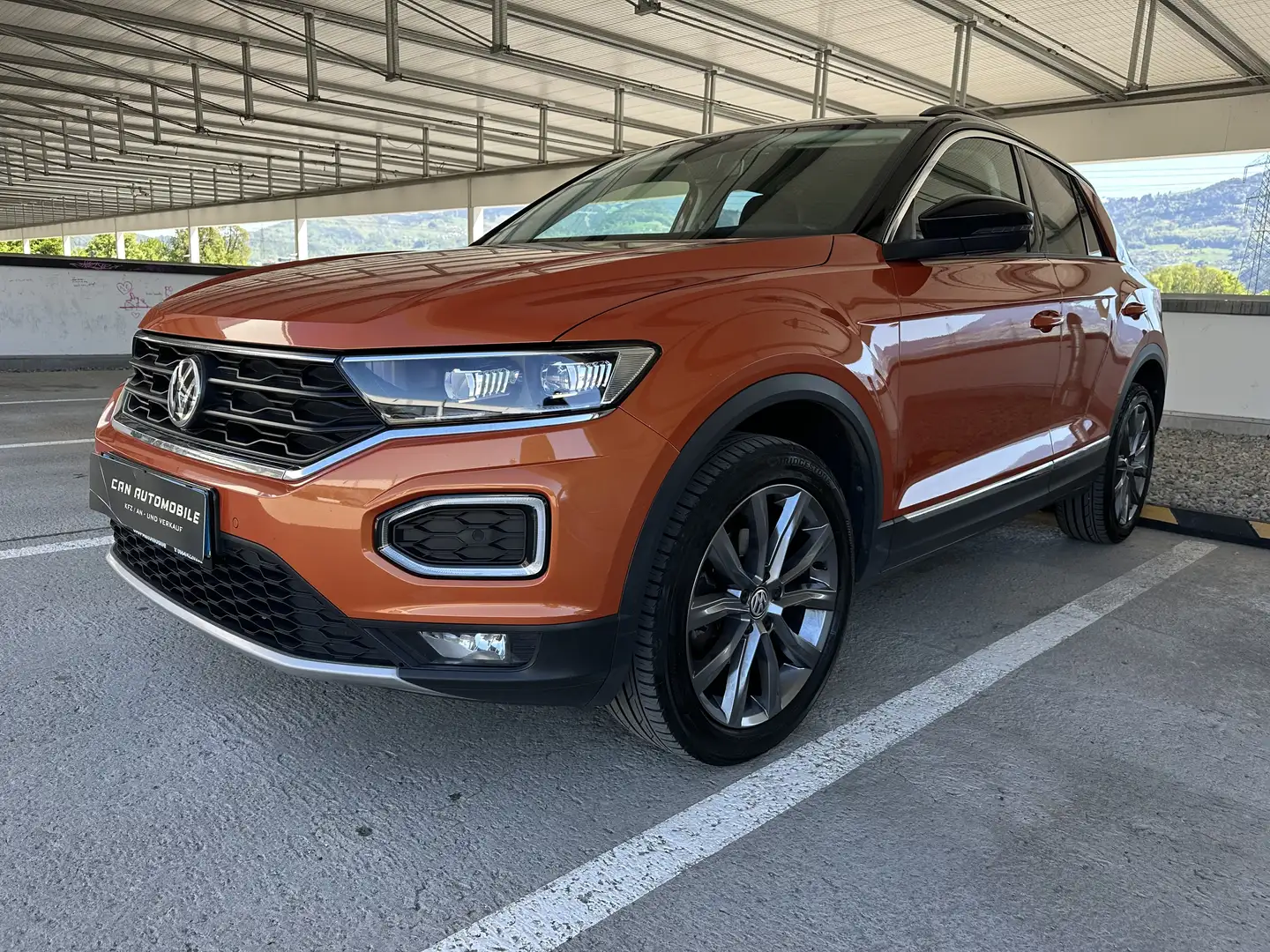Volkswagen T-Roc Orange - 1
