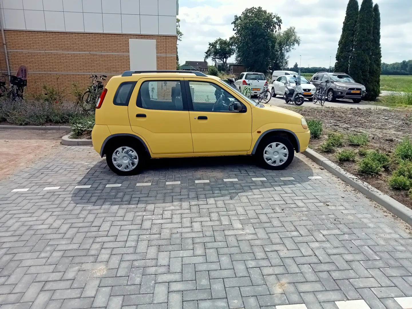 Suzuki Ignis Ignis 1.3-16V GL Yellow - 1