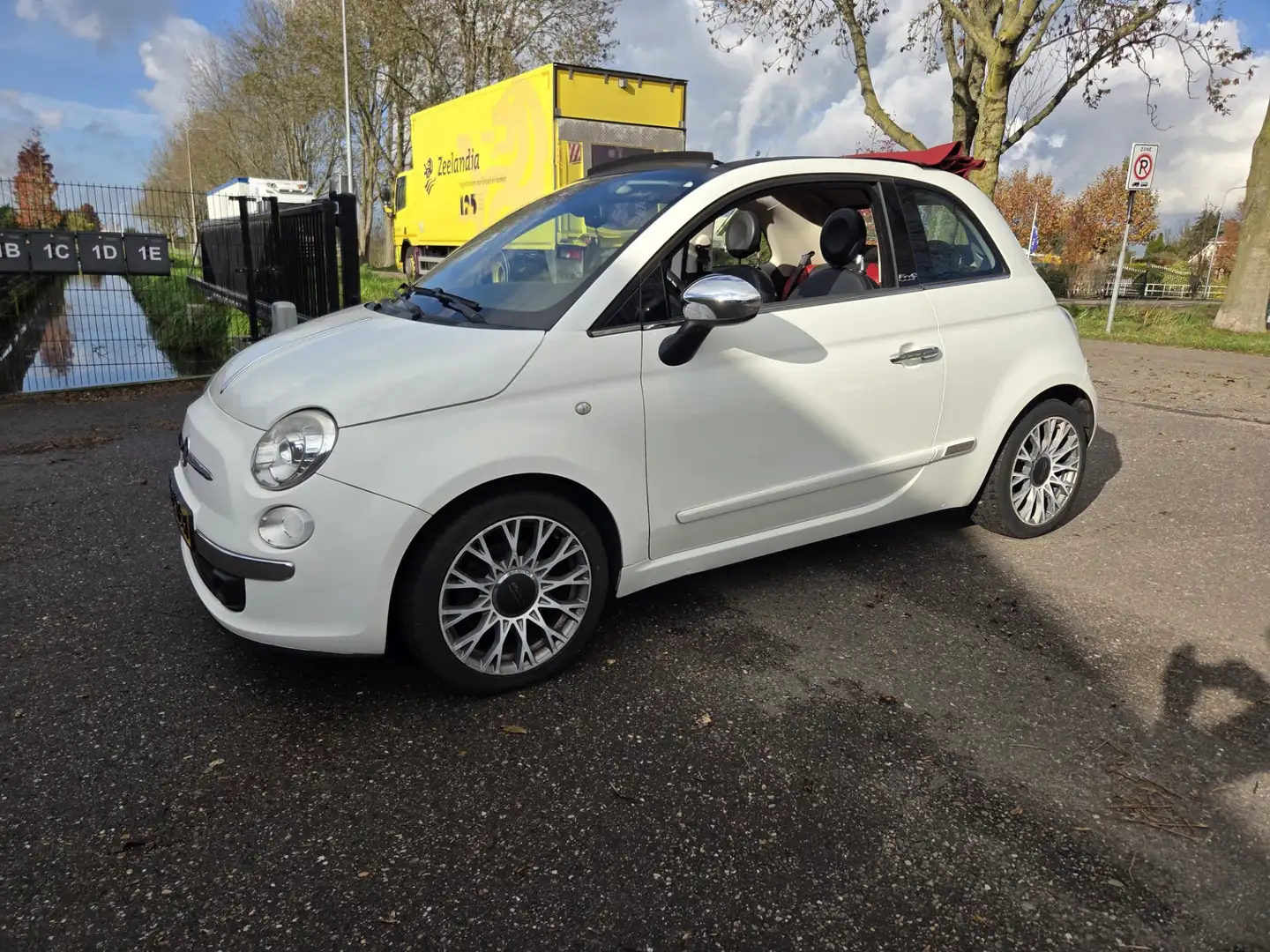 Fiat 500C 0.9 TwinAir Lounge CABRIO - AIRCO - NETTE AUTO Wit - 2