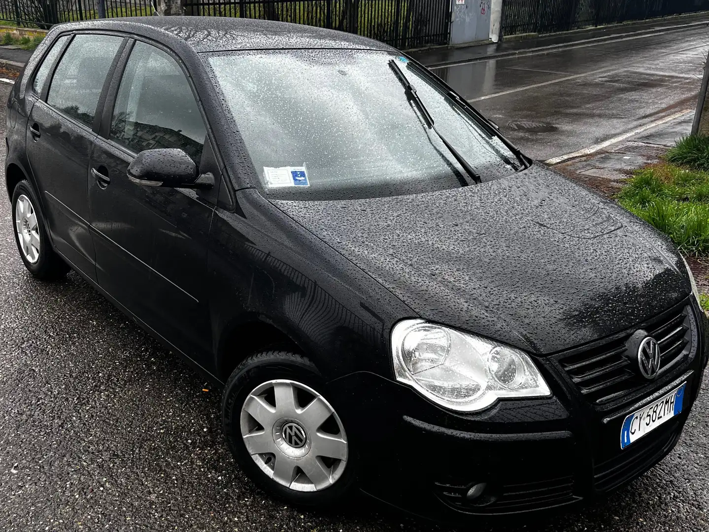 Volkswagen Polo Polo IV 2005 5p 1.4 Comfortline Nero - 1