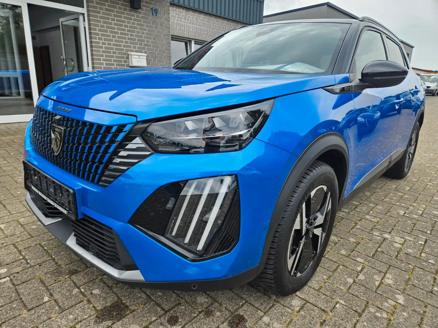 Peugeot 2008 GT KAM NAV LED ACC Blau - 1