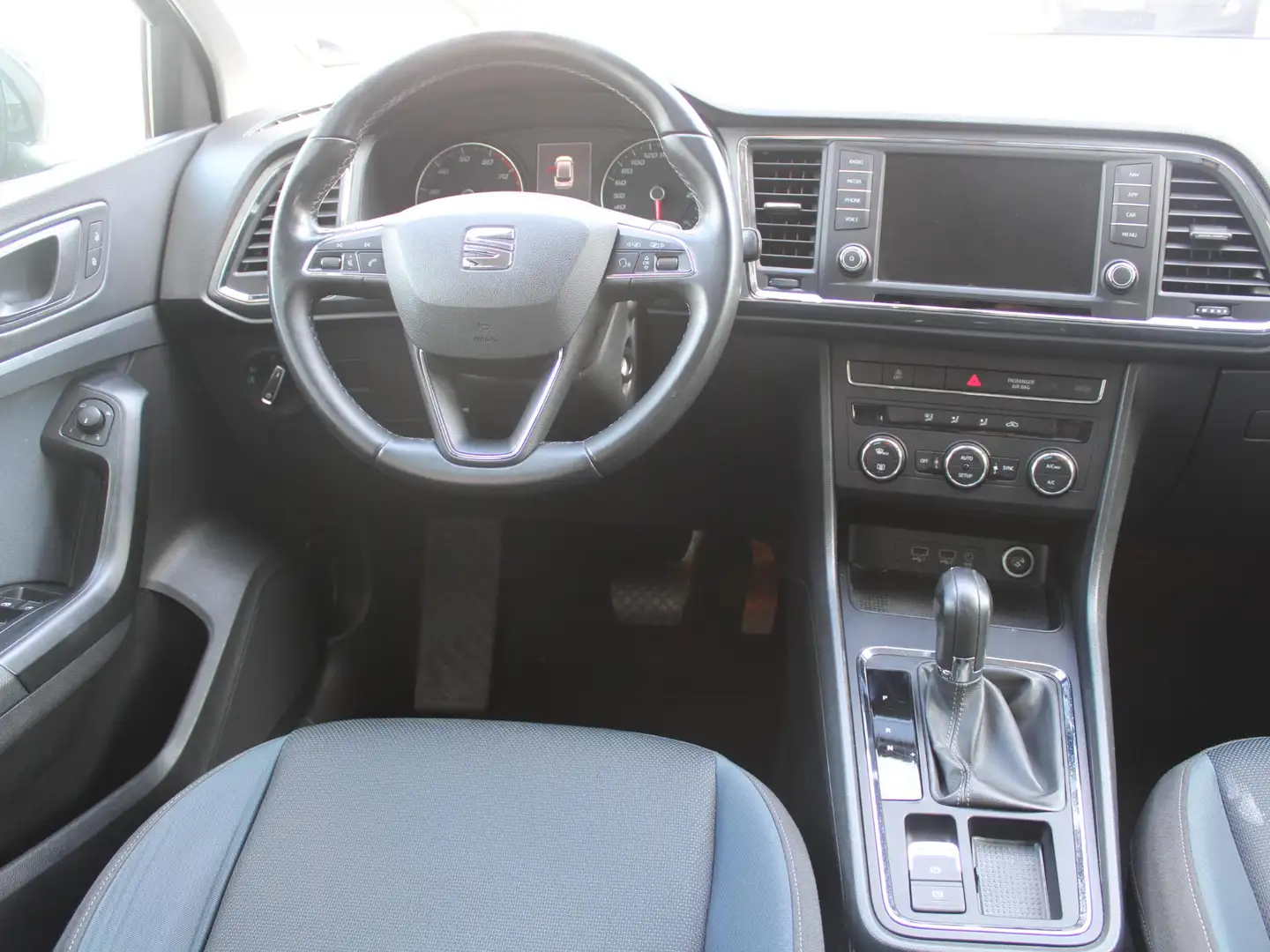 SEAT Ateca 1.4 EcoTSI Style | NAVIGATIE | TREKHAAK | Grijs - 2