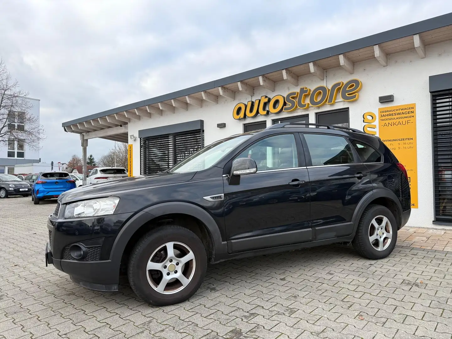 Chevrolet Captiva 2.4 LT 2WD 123 kW (167 PS), Schalt. 6-Gang, Fro... Noir - 1