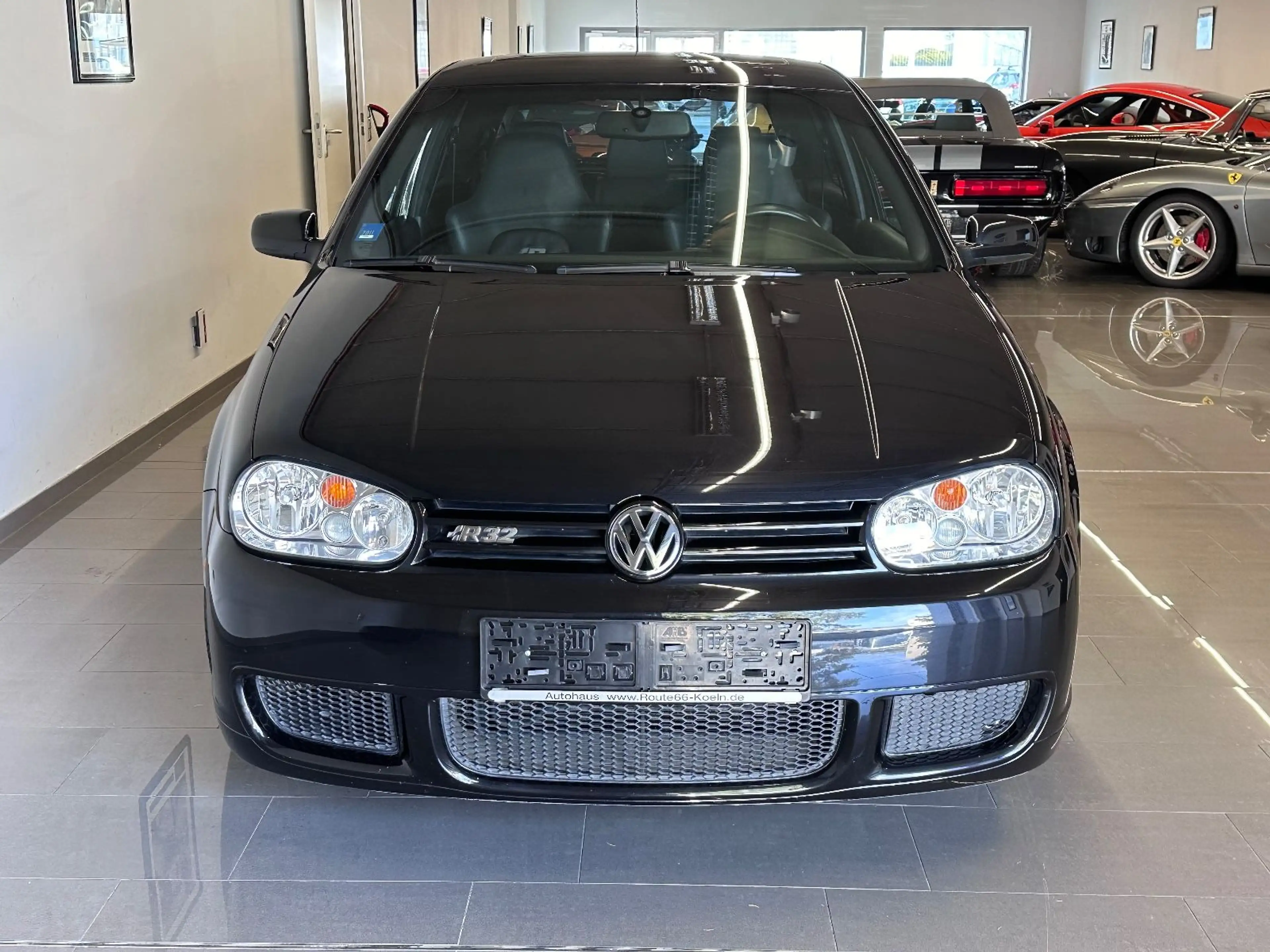 Volkswagen Golf 4 R32 4mot.1.Hd. Org.13.700KM Neuzustand — photo 6