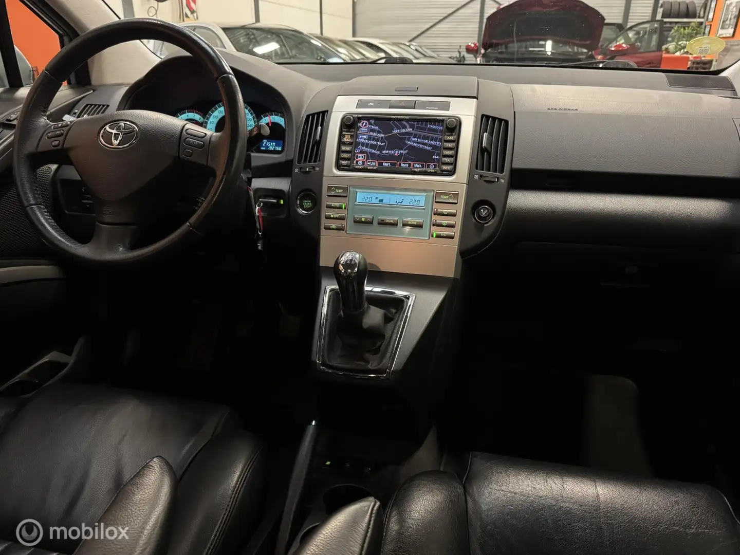 Toyota Verso 1.8 VVT-i Luna Navi|Clima|Leer|Trekhaak Gris - 2