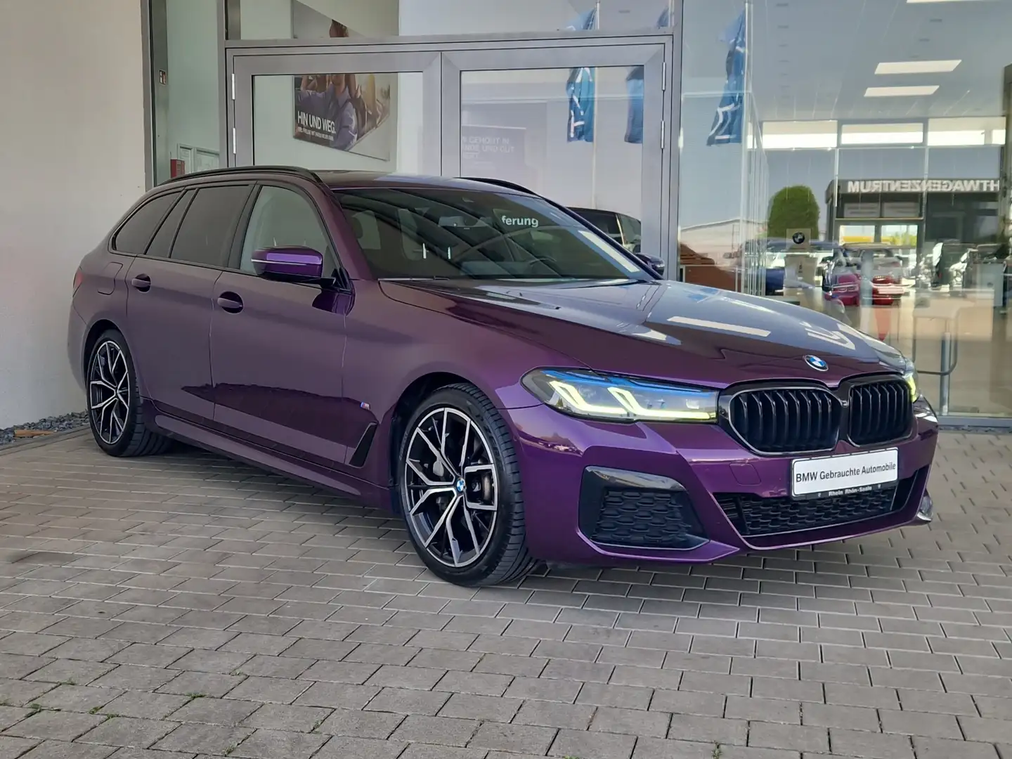 BMW 530 i xDrive Touring M Sportpaket HUD.Komfort.SH - 2