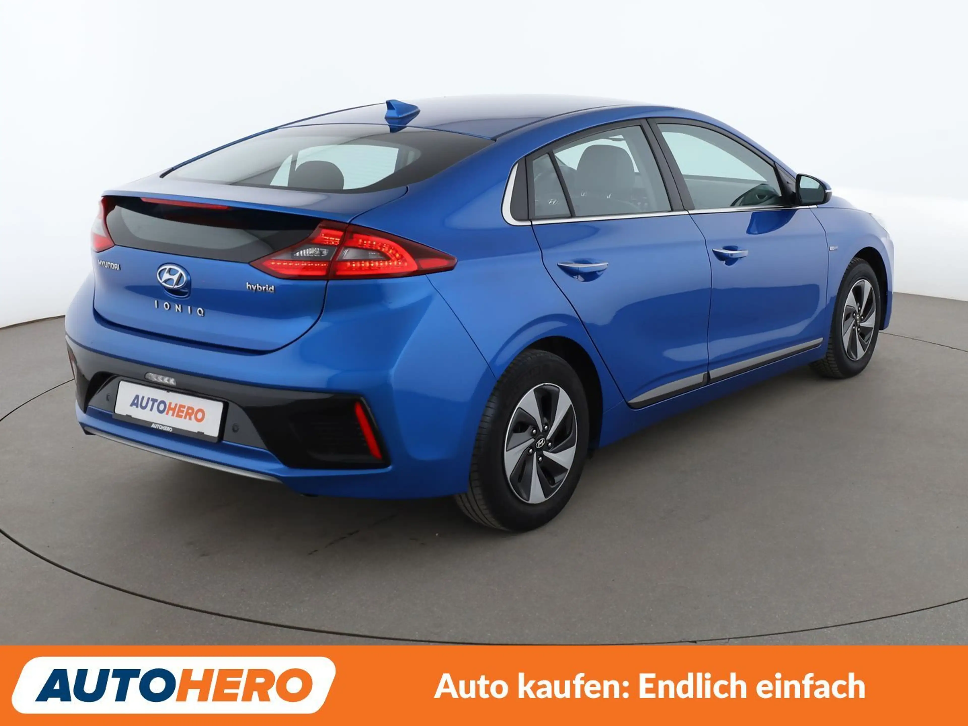 Hyundai IONIQ 1.6 Hybrid Premium Aut.*TEMPO*CAM*PDC* — photo 6