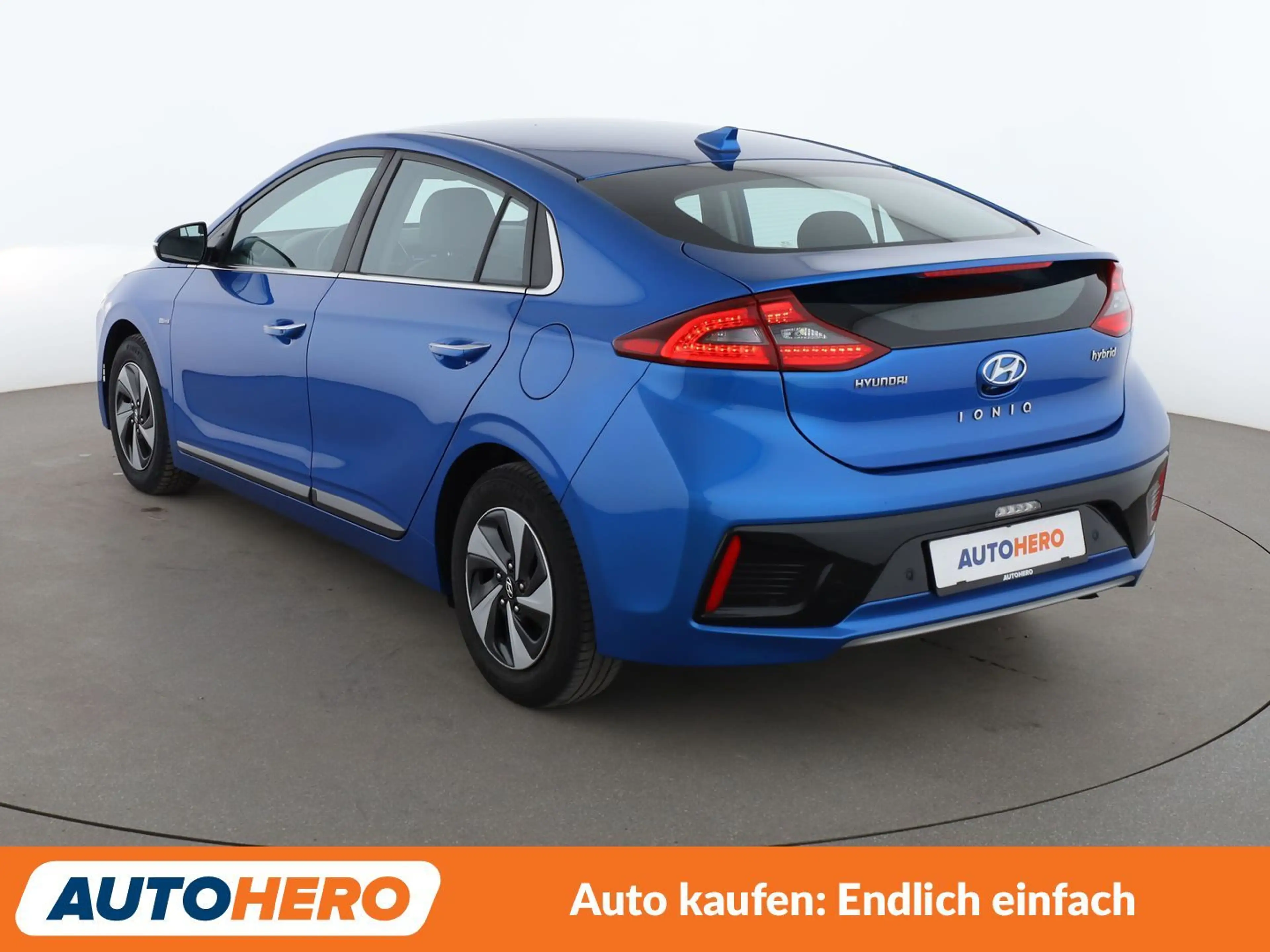 Hyundai IONIQ 1.6 Hybrid Premium Aut.*TEMPO*CAM*PDC* — photo 4