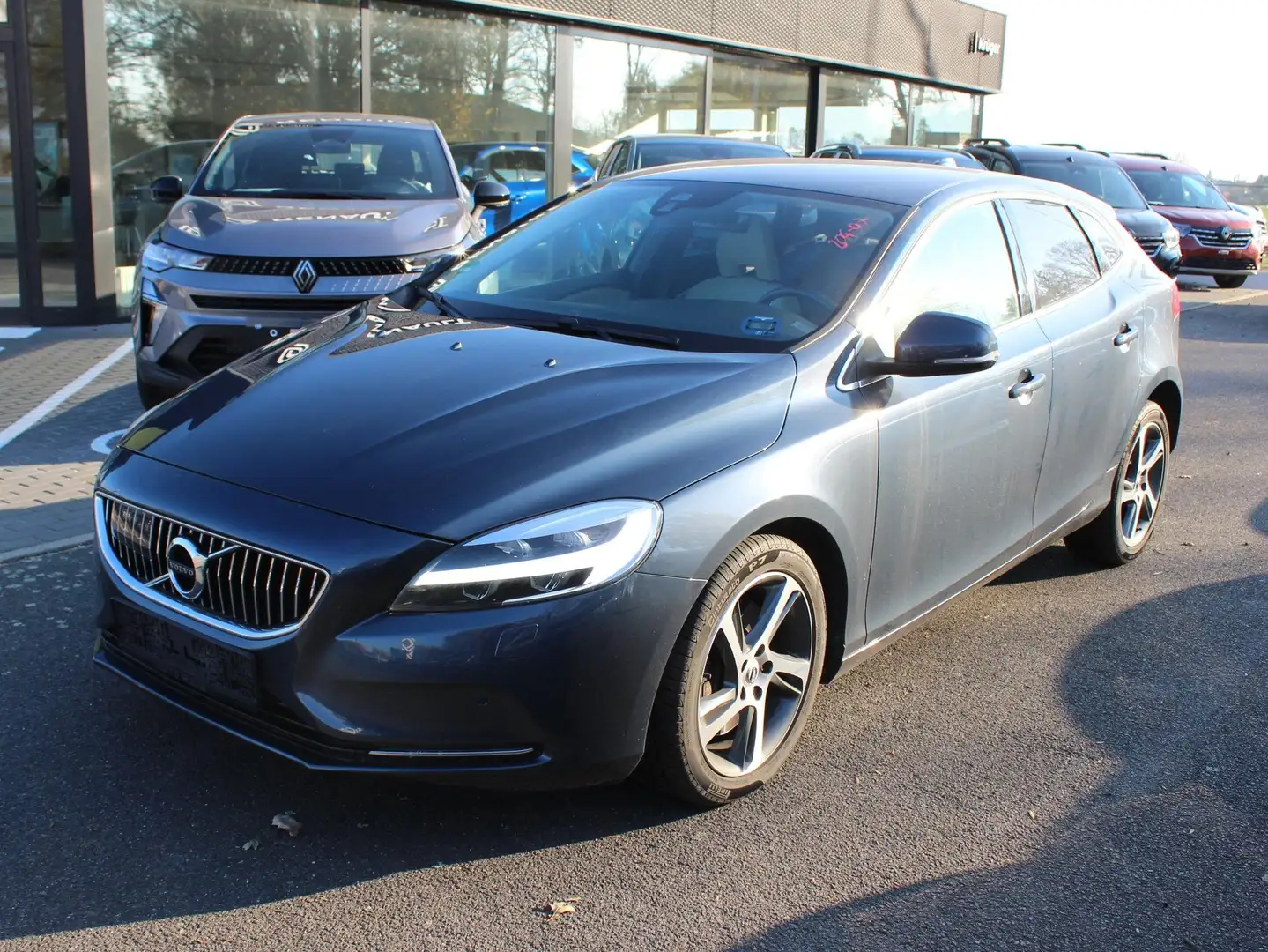 Volvo V40 Inscription 1,5 122PS, Leder, Sitzhzg. Bleu - 1