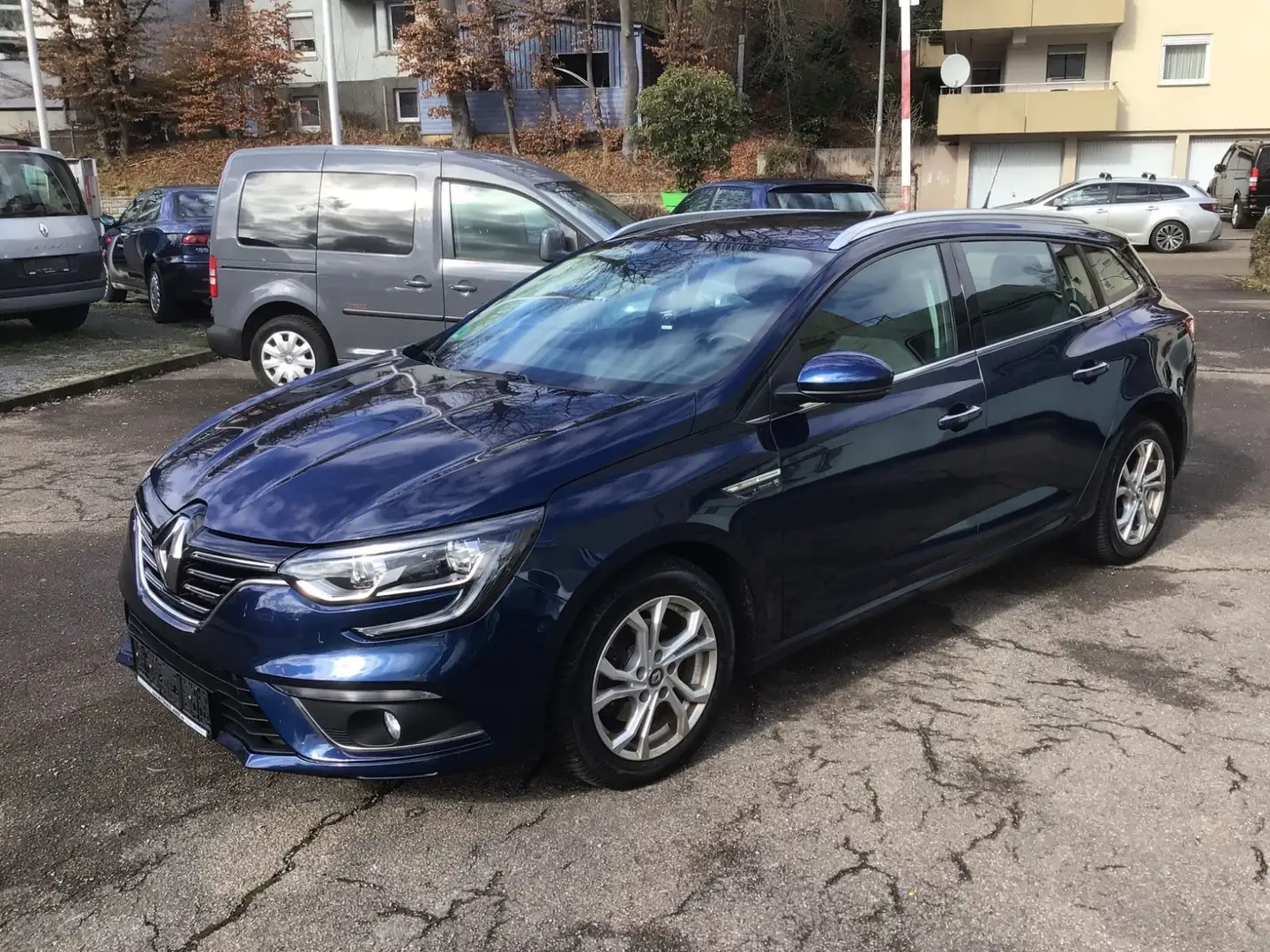 Renault Megane IV Grandtour Intens Automatik Blau - 1