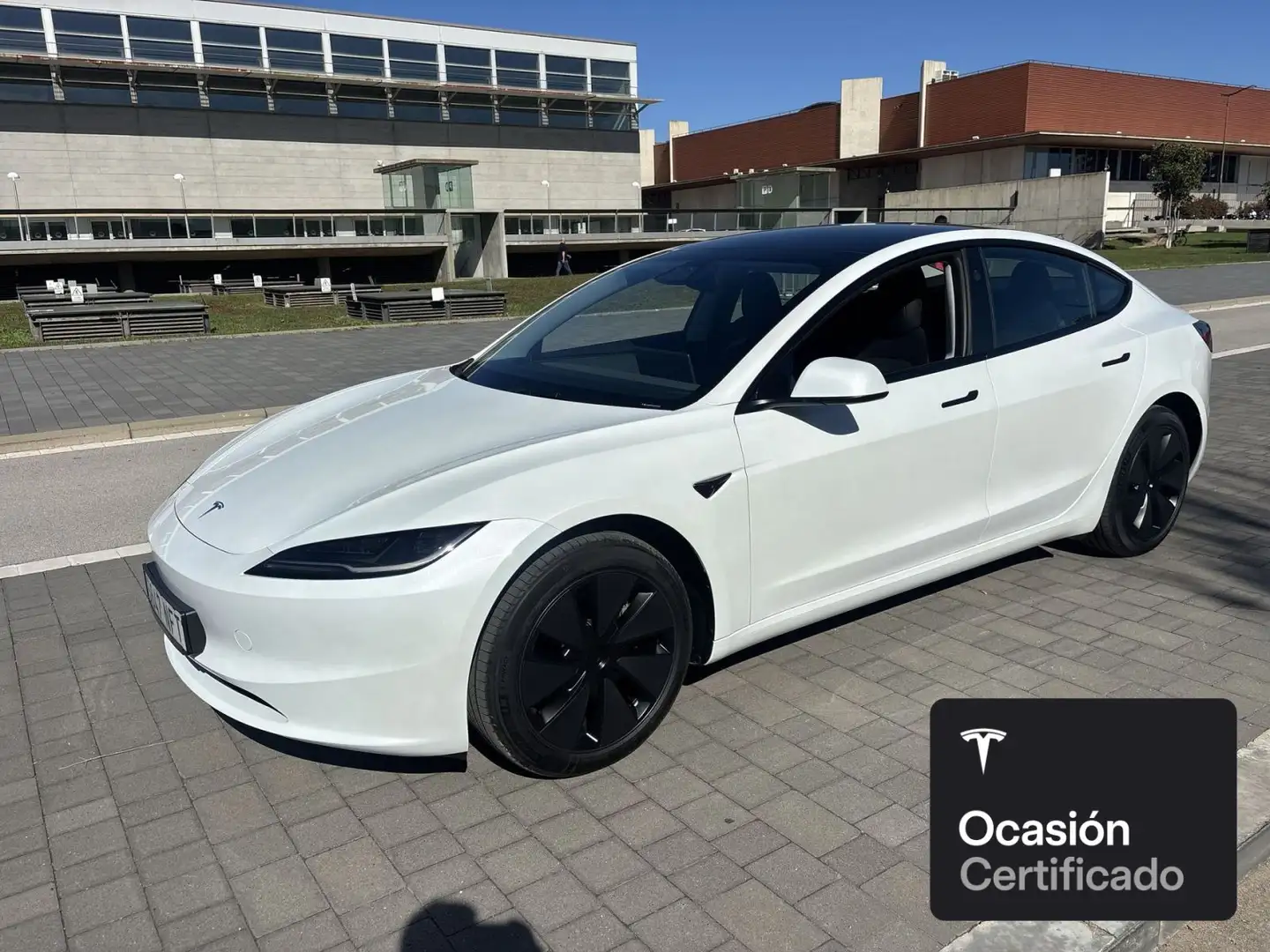 Tesla Model 3 Rear-Wheel Drive Weiß - 1