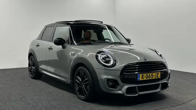 Mini Cooper view 9
