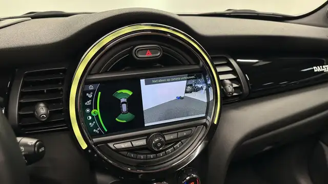 Mini Cooper view 7