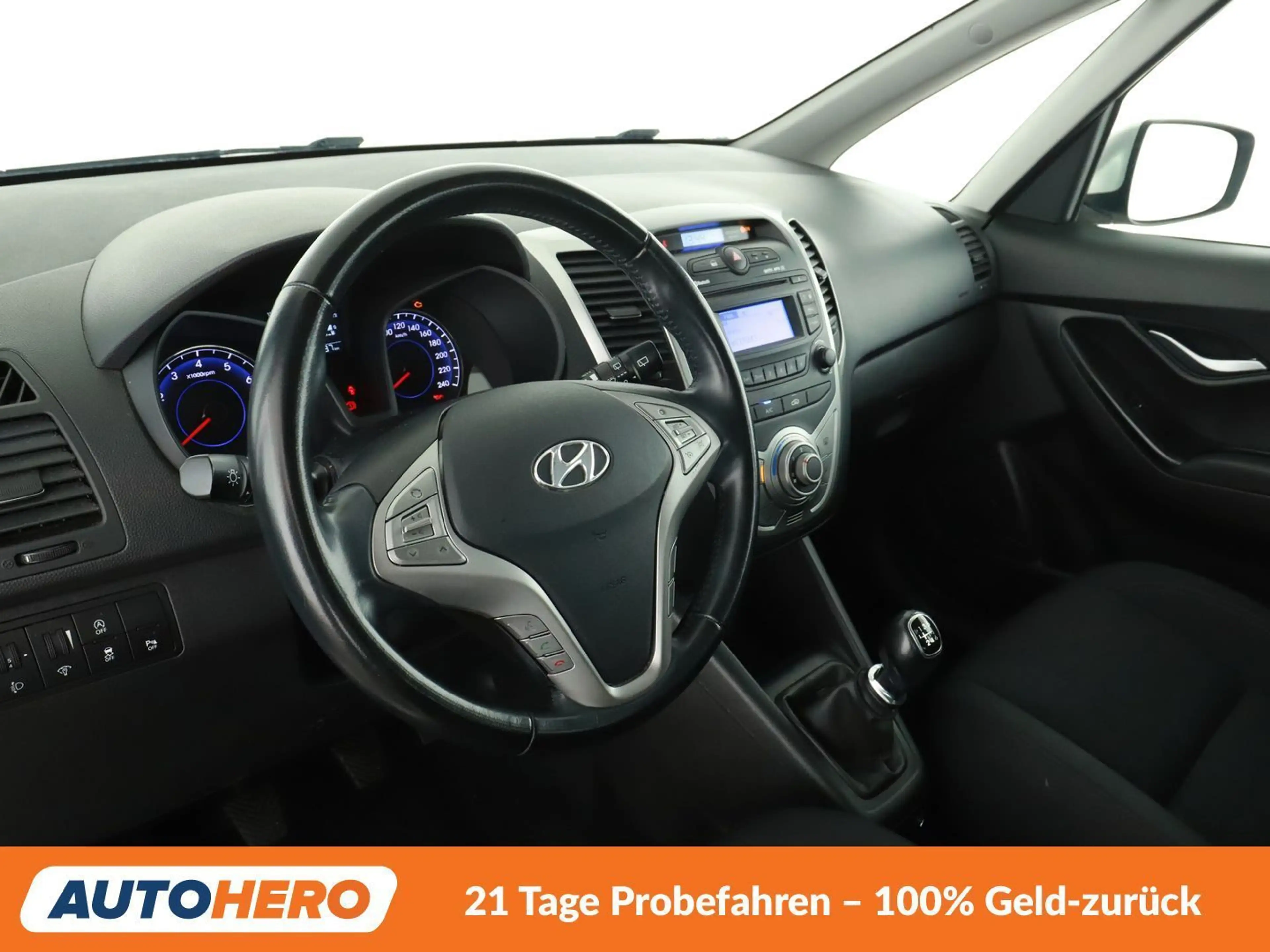 Hyundai iX20 1.6 Comfort Blue *TEMP*PDC*ALU*KLIMA*GARANTIE* — photo 11