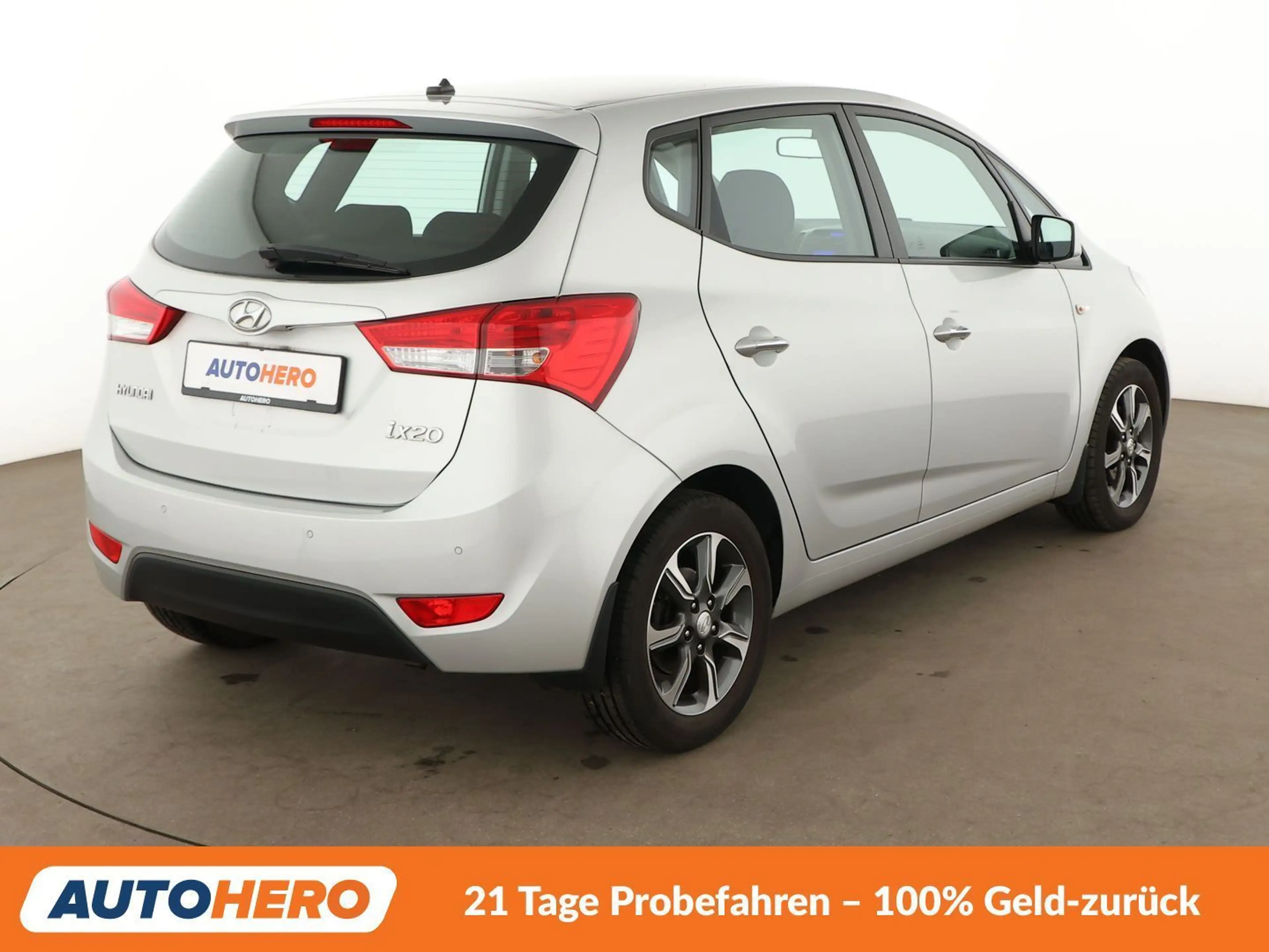 Hyundai iX20 1.6 Comfort Blue *TEMP*PDC*ALU*KLIMA*GARANTIE* — photo 6