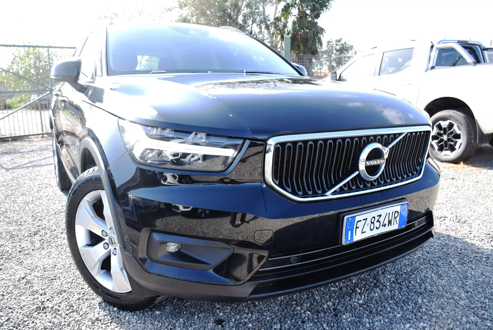 Volvo XC40 2.0D3 150CV 6M NAVI ADAS LED SENSORI CAM IVA DETRA Nero - 1
