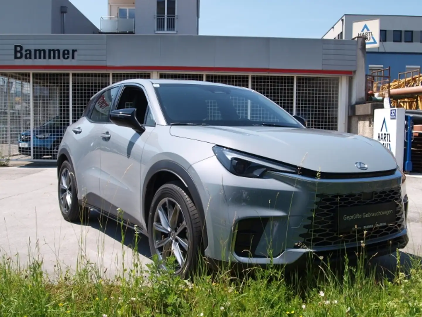 Lexus LBX Lexus LBX Relax CVT  AWD Grau - 1
