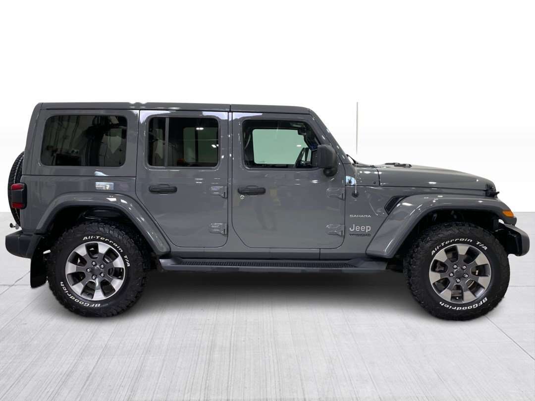 2020 Jeep Wrangler SAHARA	AWD Cuir GPS Mags Sièges chauffants Caméra — снимка 1