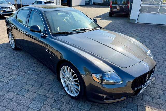 Maserati Quattroporte Sport GT S , deutsche Auslieferung