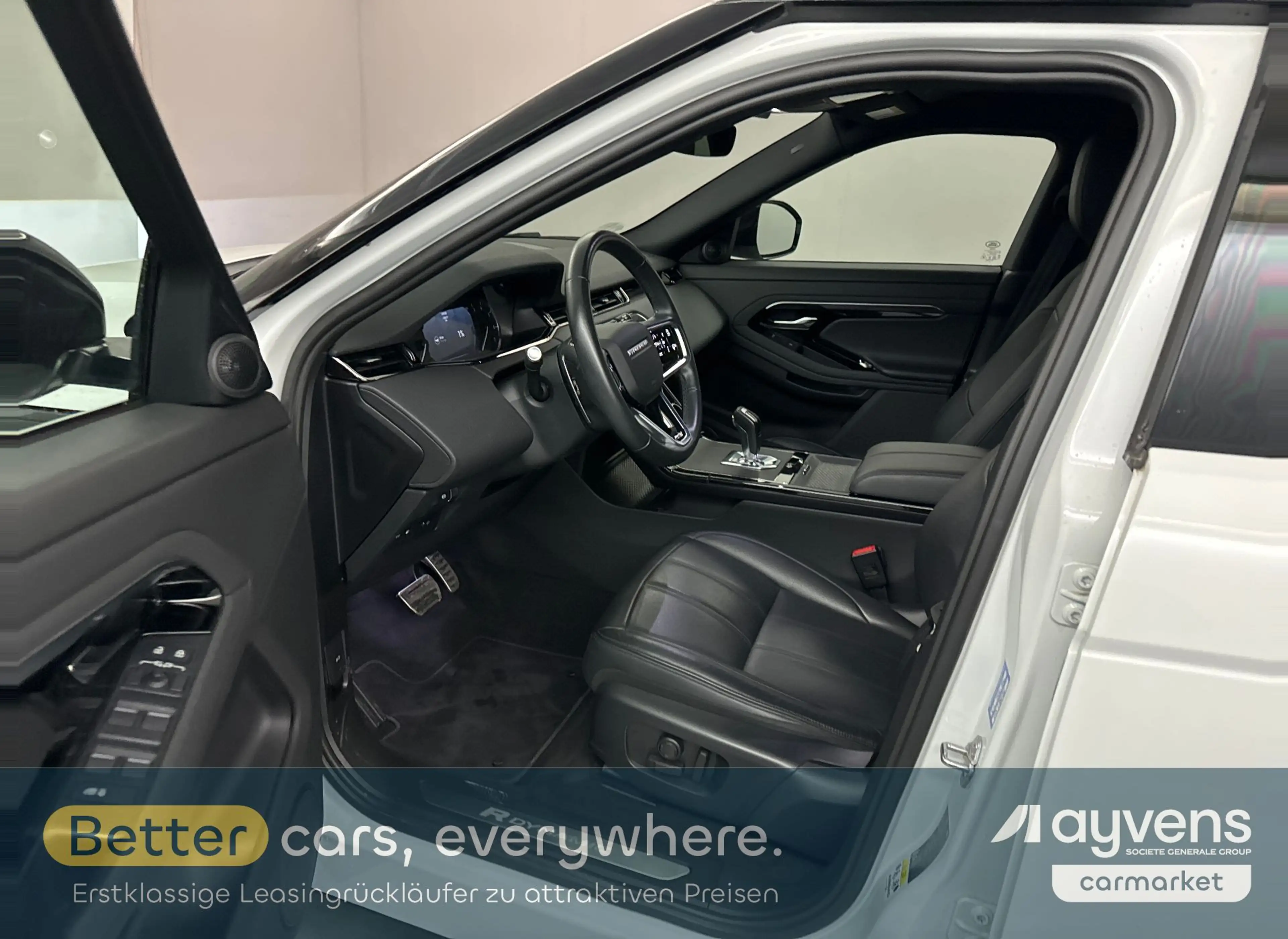 Land Rover Range Rover Evoque P300e — photo 9
