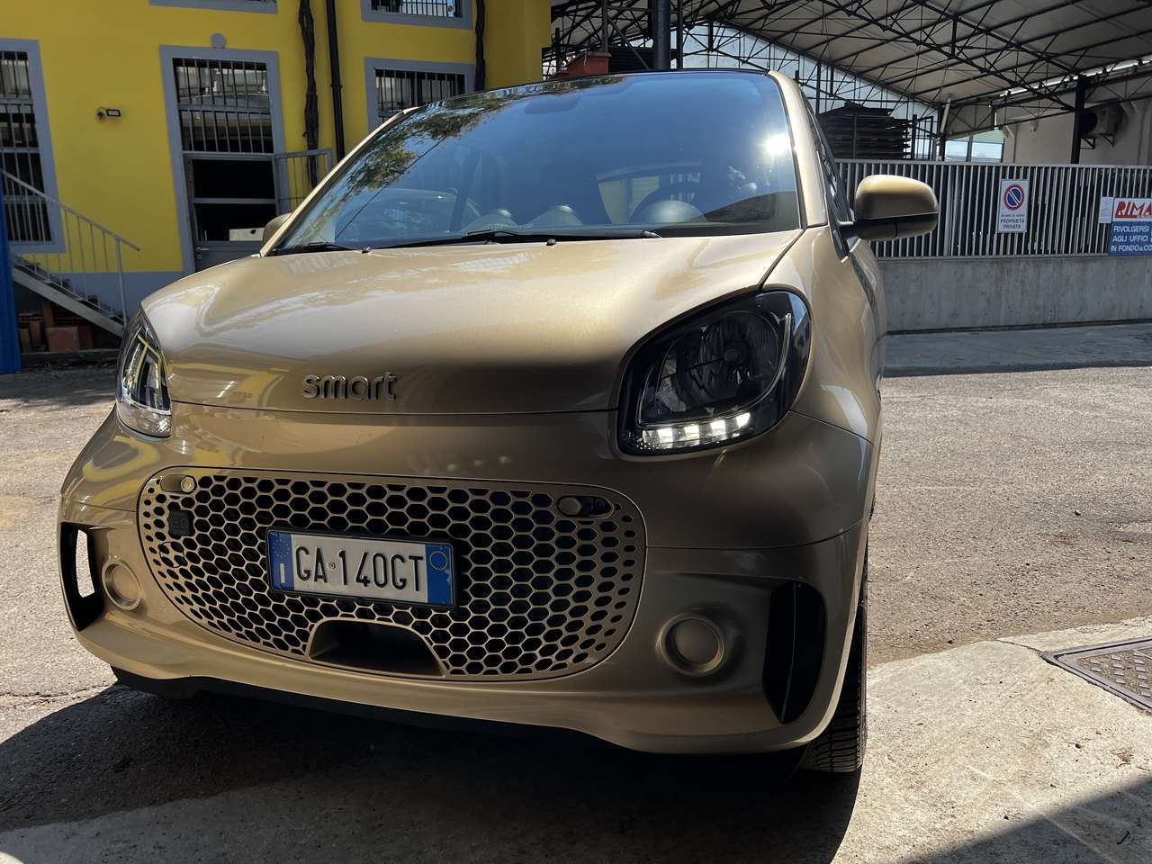 smart forTwo Fortwo eq Edition One 22kW PULSE RACING GOLD