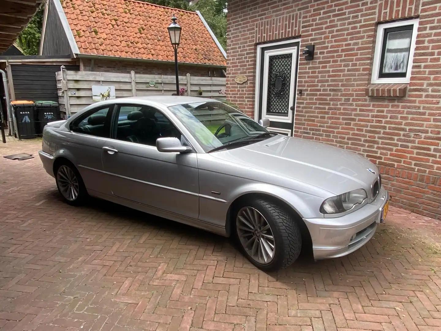 BMW 330 330 320Ci Executive srebrna - 1
