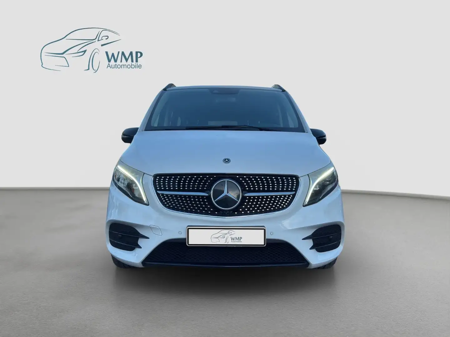 Mercedes-Benz V 250 d 4MATIC lang/AMG/NightP./7.Sitze/AHK/Kam. Fehér - 2