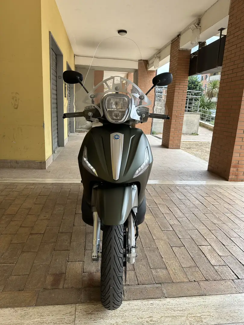 Piaggio Beverly 350 S - 2
