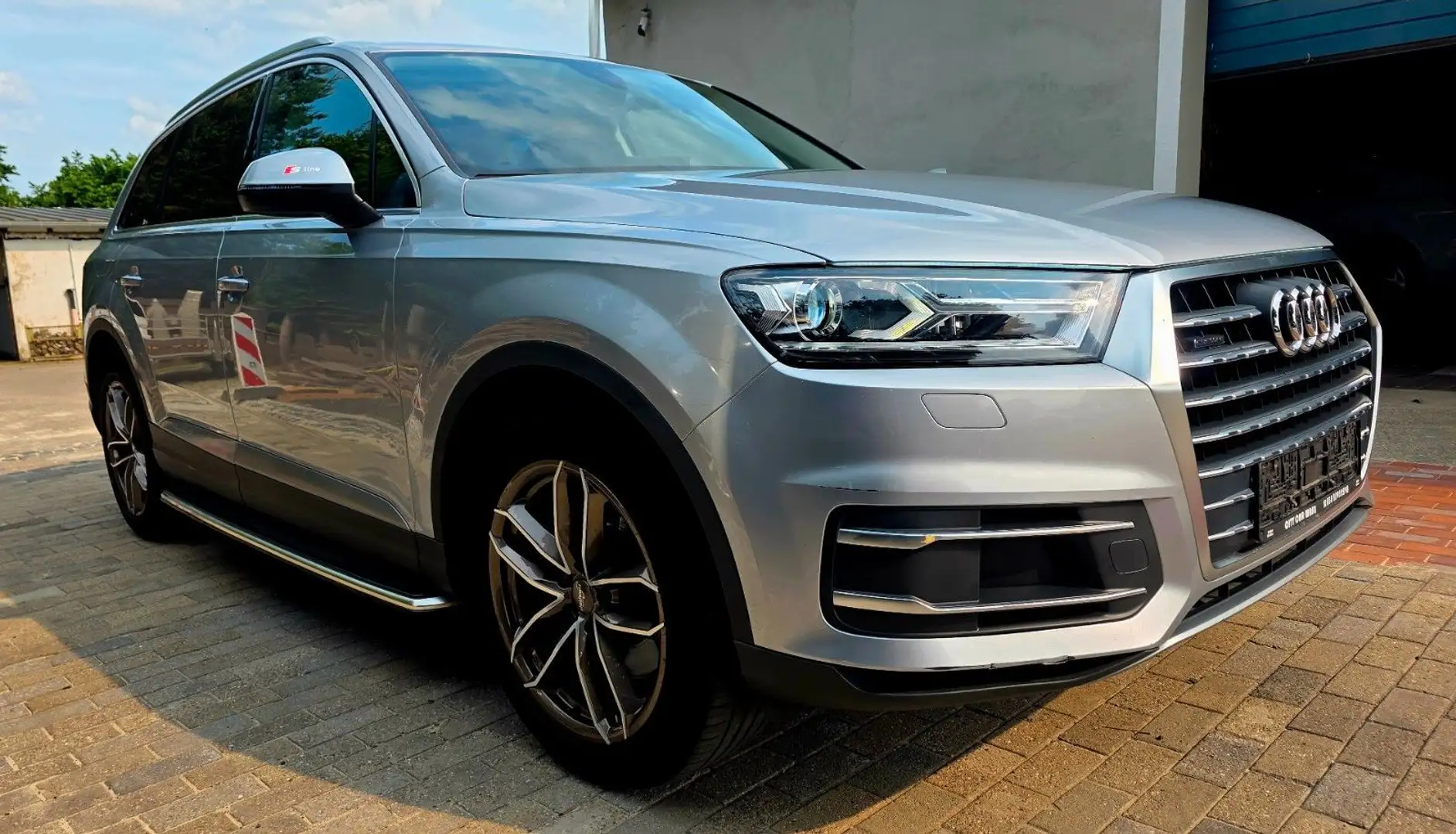 Audi Q7 3.0 TDI ultra quattro Xenon Leder Navi Stříbrná - 2