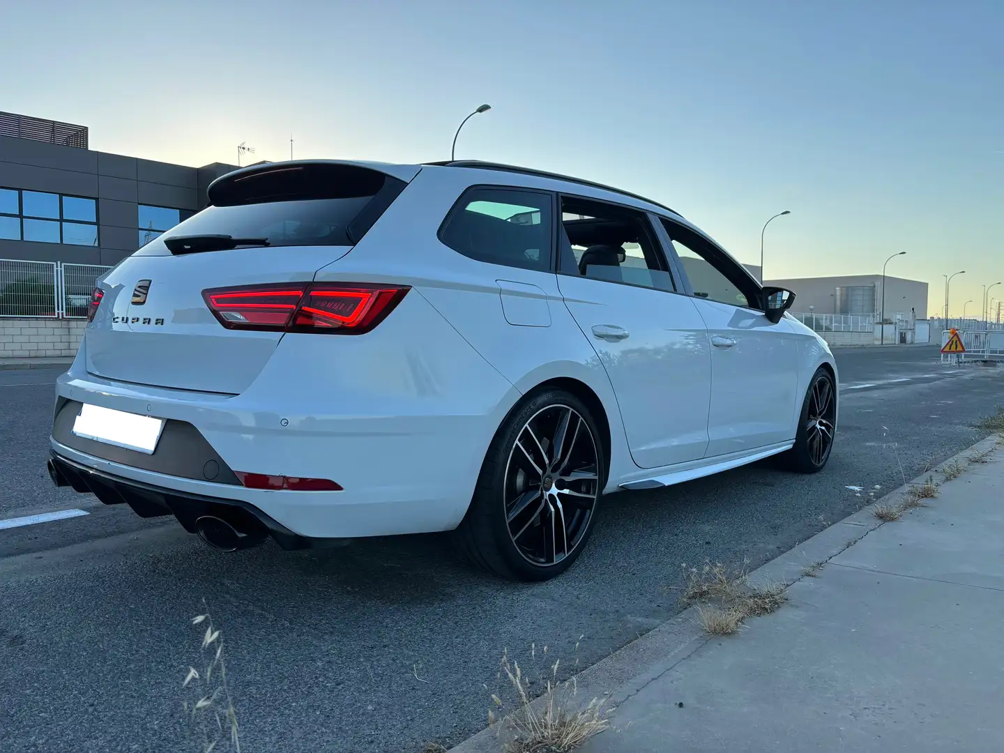 SEAT Leon León ST 2.0 TSI S Blanco - 1