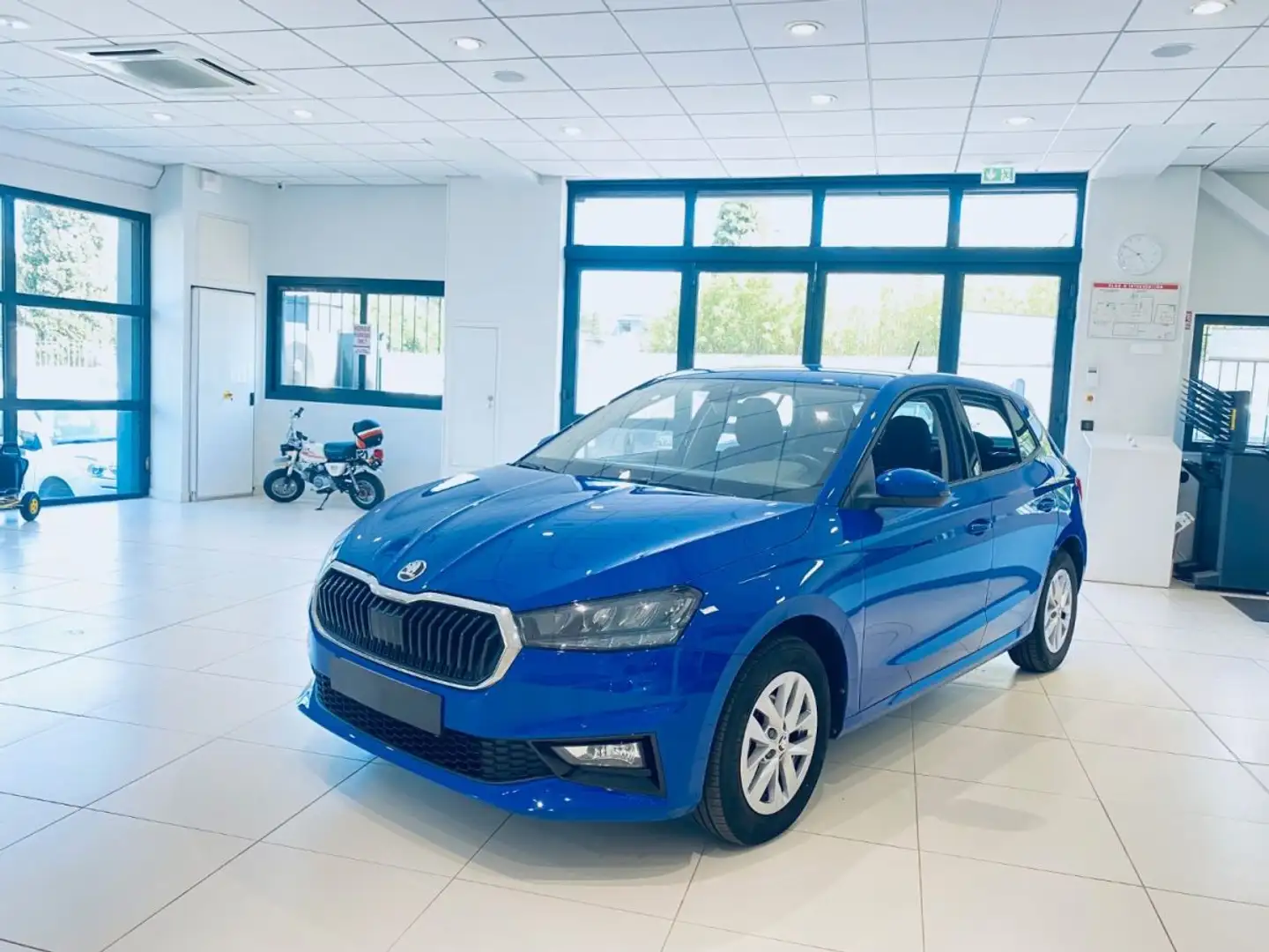 Skoda Fabia 1.0 TSI 95 ch BVM5 AMBITION Bleu - 1