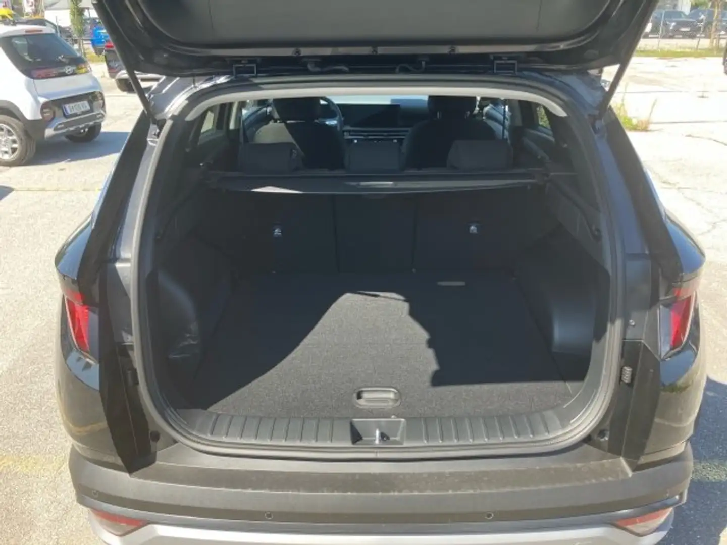 Hyundai TUCSON NX4 Jubile 1,6 T-GDi 2WD 48V Schwarz - 2