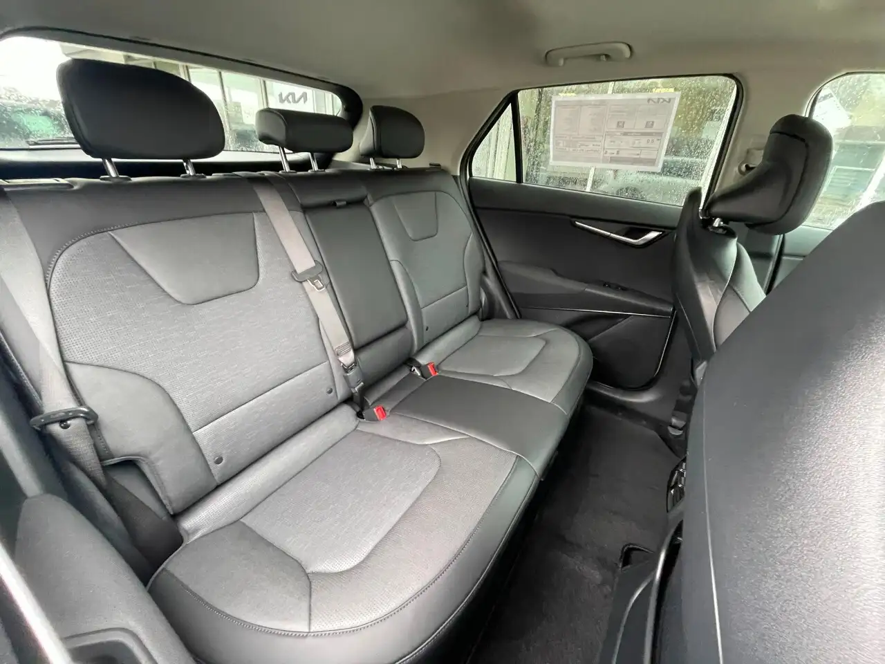 Kia Niro снимка Kia Niro