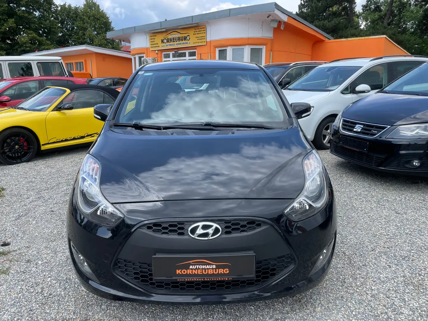 Hyundai iX20 *Klimatronic*Einparkhilfe*Lenkradheizung* Schwarz - 2