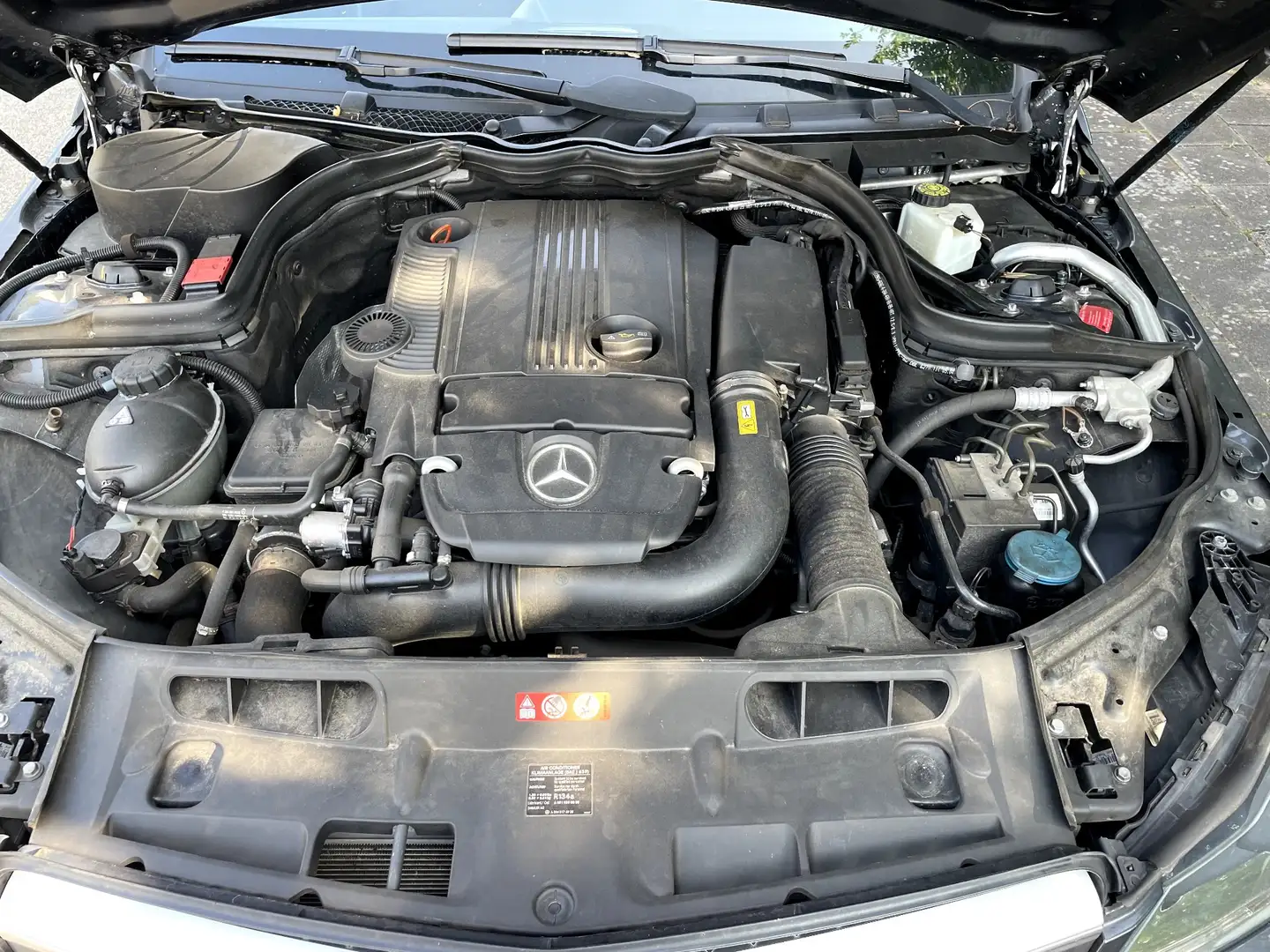 Mercedes-Benz C 180 C 180 Coupe (BlueEFFICIENCY) 7G-TRONIC Grau - 1