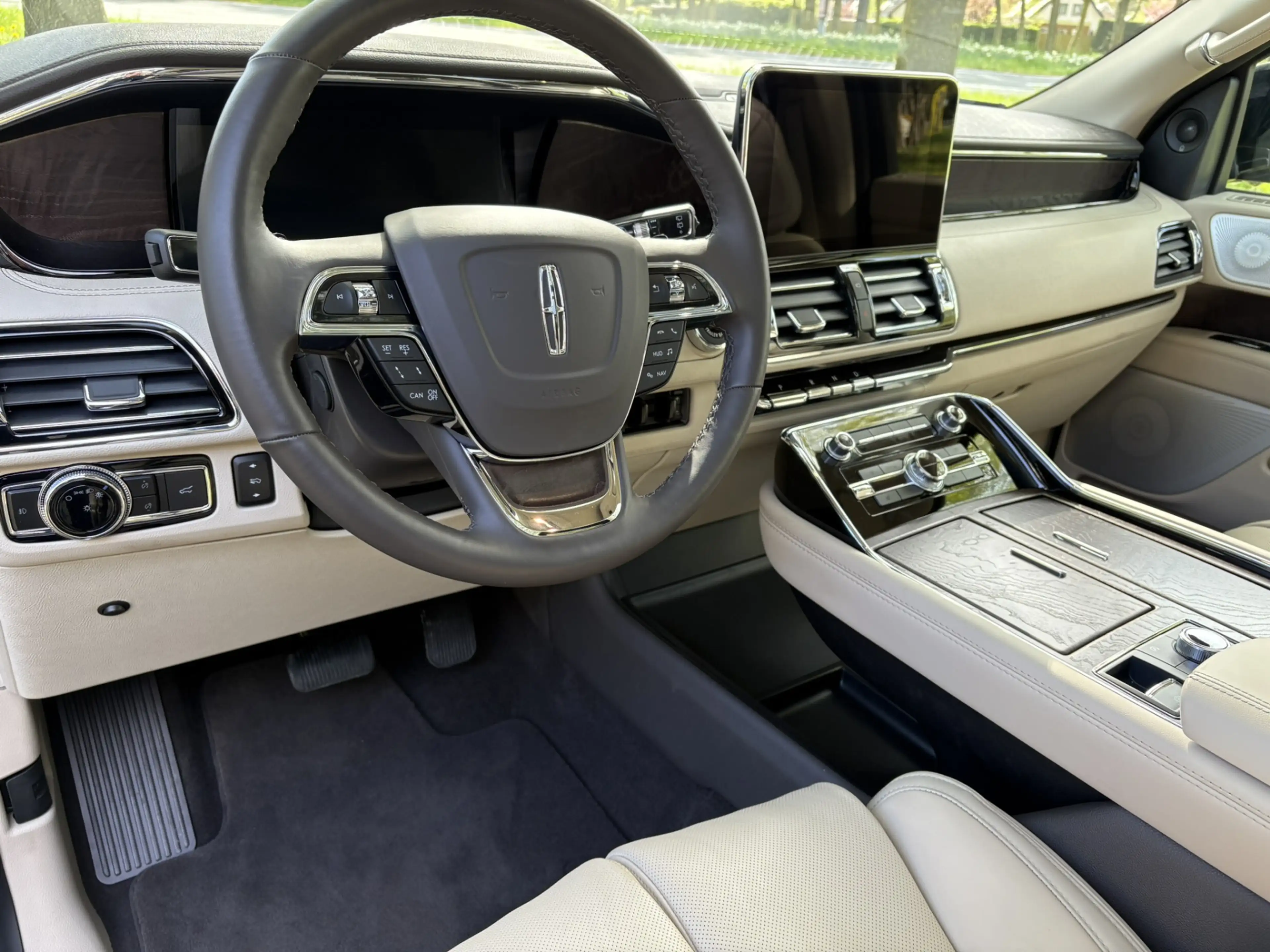 Lincoln Navigator 3.5TT AWD Reserve Lang 7-P — photo 8
