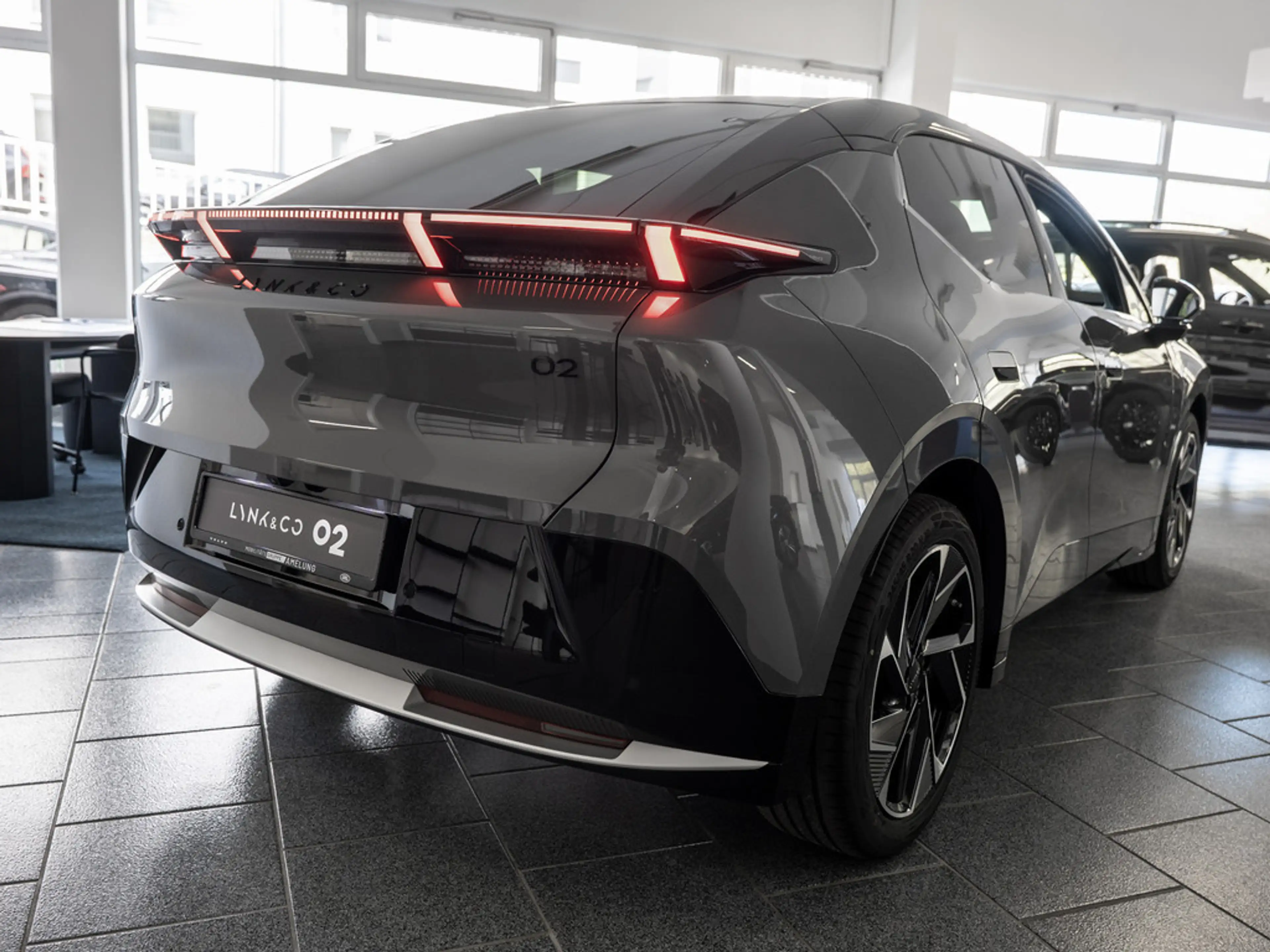 Lynk & Co 02 More SHZ KAMERA NAVI W-LAN ACC LED PANO — photo 2