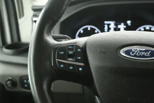Ford Transit view 16